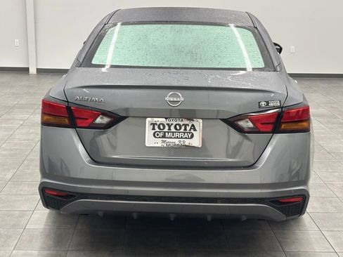 Used 2024 Nissan Altima 2.5 S image 3