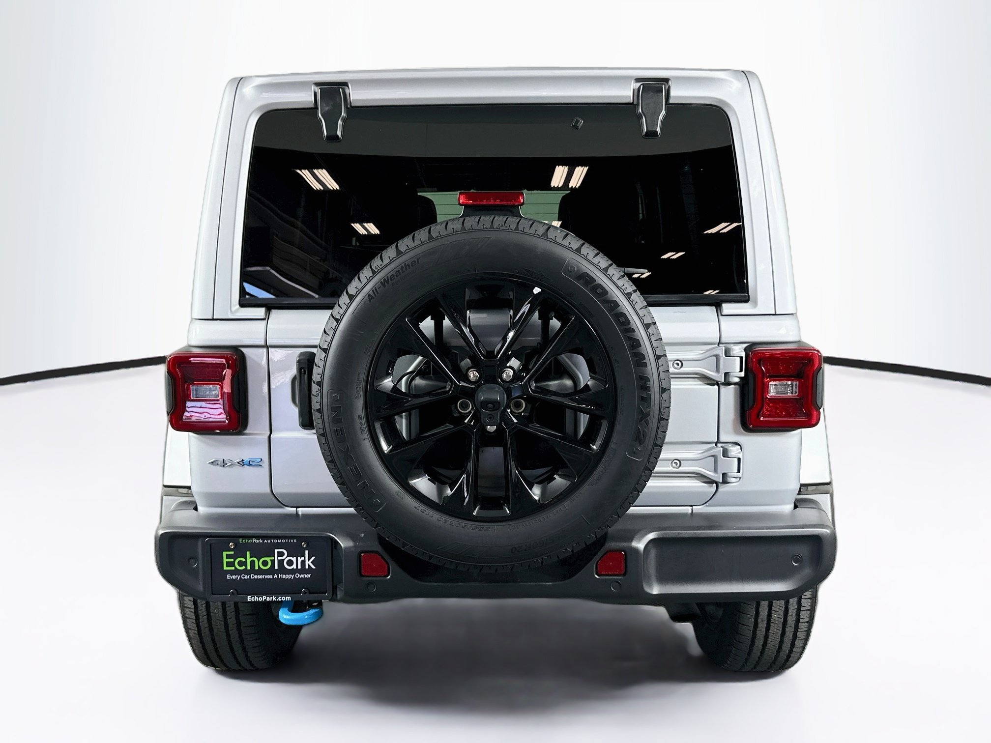Used 2024 Jeep Wrangler Unlimited Sahara w/ Safety Group AWD/4WD image 7
