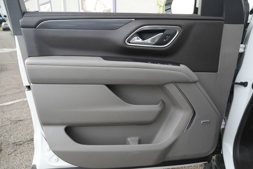 Used 2024 GMC Yukon SLT RWD image 19