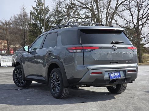 New 2026 Nissan Pathfinder SL image 9
