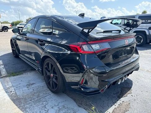 Used 2025 Honda Civic Type R image 4