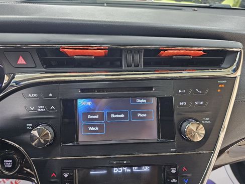 Used 2014 Toyota Avalon XLE Premium image 30