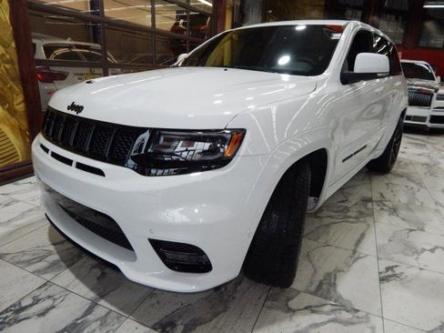Used 2021 Jeep Grand Cherokee SRT w/ Trailer Tow Group IV image 5