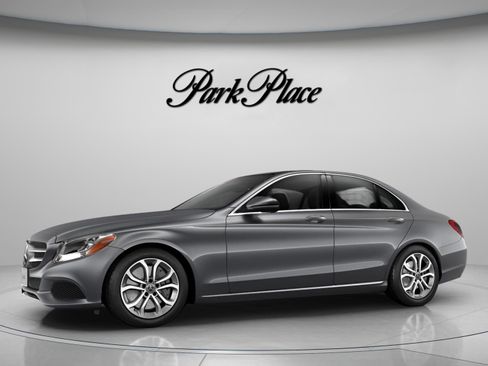 Used 2018 Mercedes-Benz C 300 4MATIC Sedan image 3