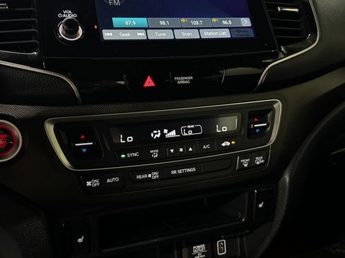 Used 2023 Honda Passport TrailSport image 21