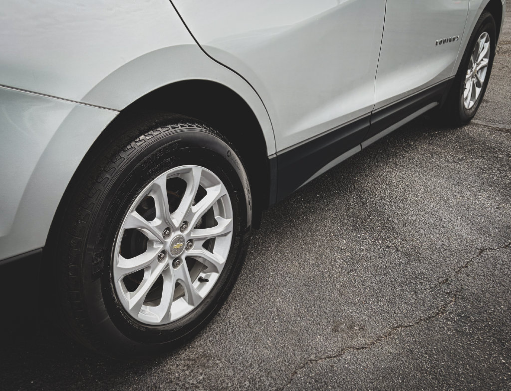 Used 2021 Chevrolet Equinox LT FWD image 28