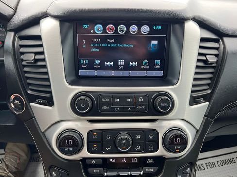 Used 2019 GMC Yukon SLT w/ Premium Edition AWD/4WD image 26