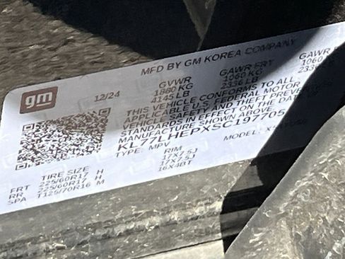 Used 2025 Chevrolet Trax LT image 31