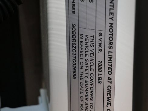 New 2026 Bentley Flying Spur Plug-In Hybrid image 32