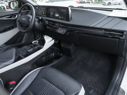 Used 2023 Kia EV6 GT-Line image 39