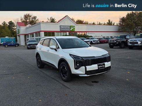 New 2026 Kia Sportage AWD Hybrid image 1
