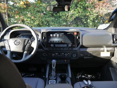 New 2026 Nissan Frontier SV w/ SV Convenience Package AWD/4WD image 9