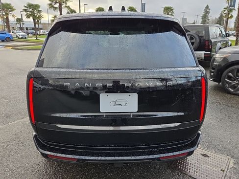 New 2025 Land Rover Range Rover SE image 6