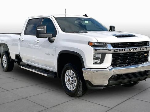 Used 2023 Chevrolet Silverado 2500 LT AWD/4WD image 3