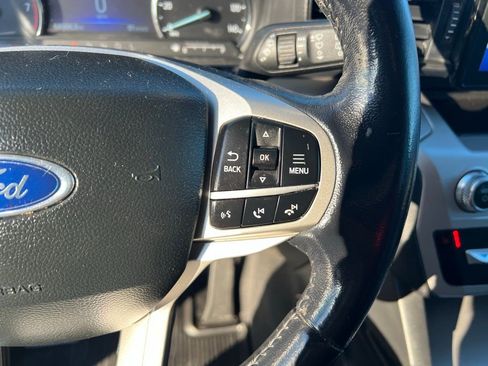 Used 2022 Ford Explorer XLT w/ Class IV Trailer Tow Package image 40