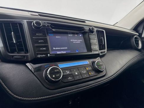 Used 2016 Toyota RAV4 XLE AWD/4WD image 17