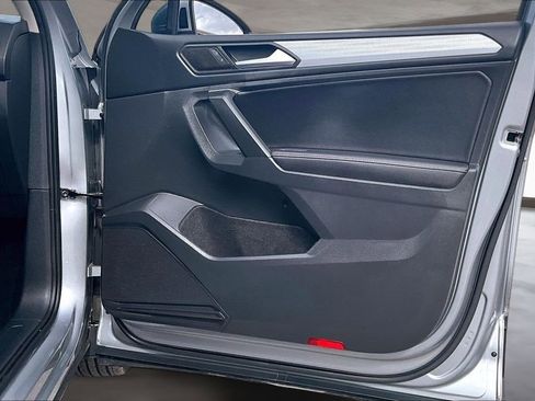 Used 2024 Volkswagen Tiguan S image 26