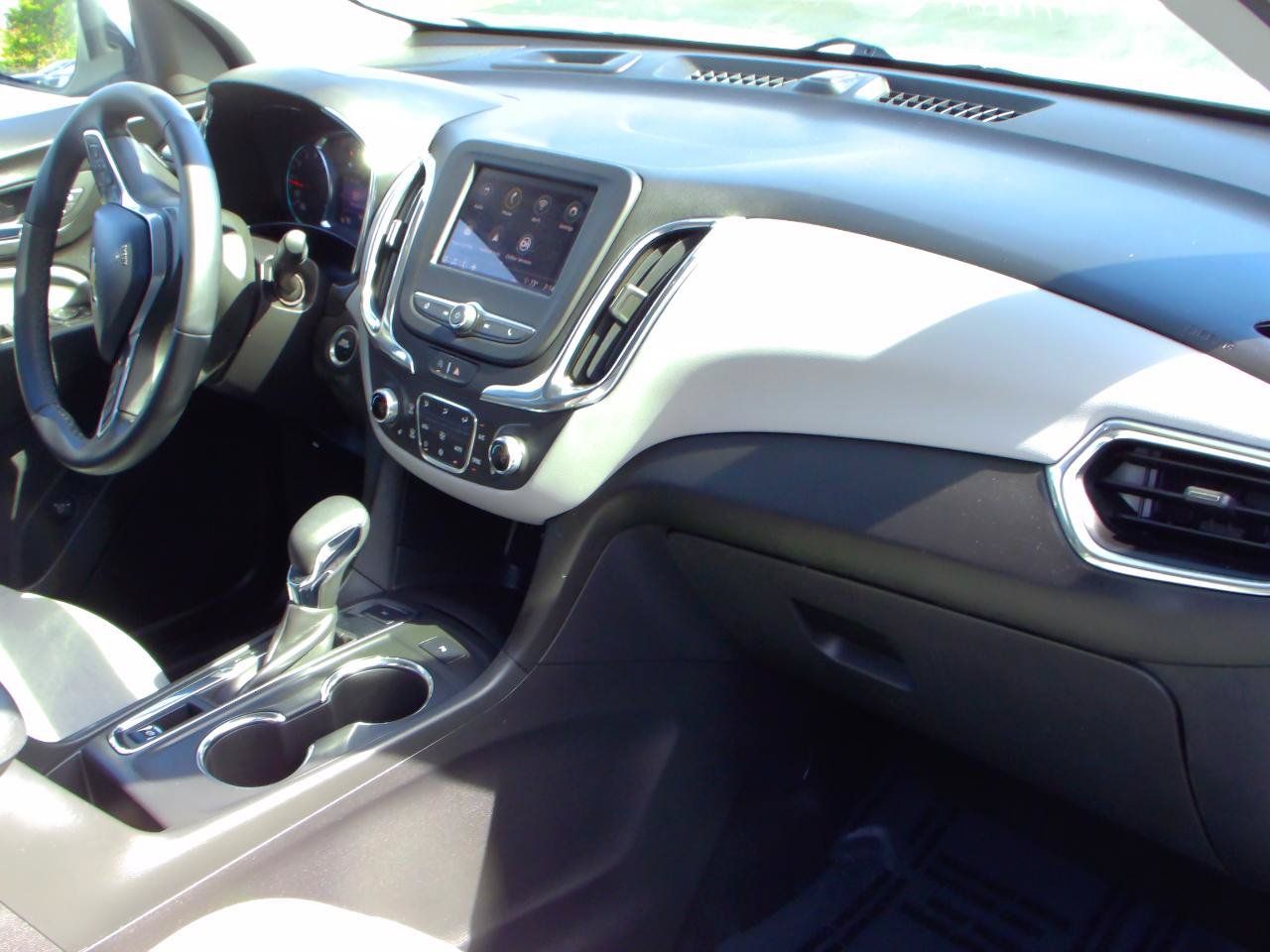 Used 2023 Chevrolet Equinox LT w/ Driver Convenience Package AWD/4WD image 24