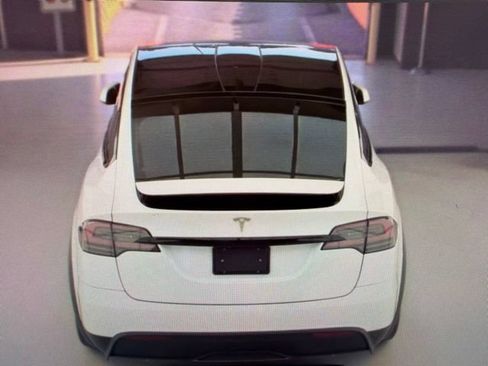 Used 2023 Tesla Model X AWD/4WD image 13