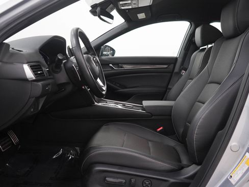 Used 2022 Honda Accord Sport image 18