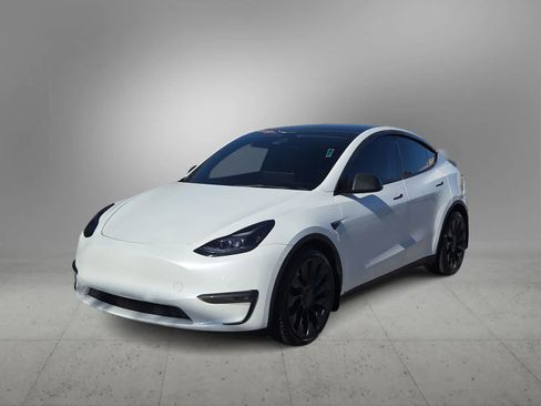 Used 2022 Tesla Model Y Performance image 5