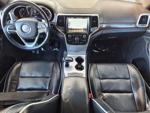 Used 2015 Jeep Grand Cherokee Overland w/ Advanced Technology Group AWD/4WD image 28