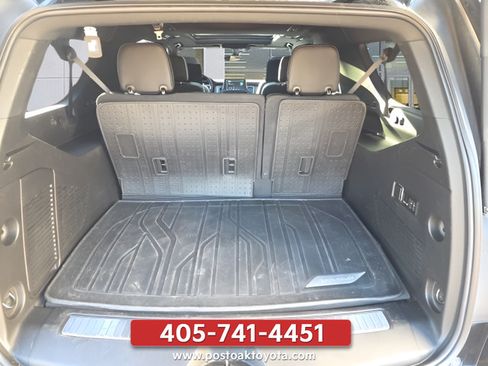 Used 2022 Chevrolet Suburban Z71 w/ Luxury Package AWD/4WD image 30