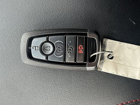 Used 2025 Ford Explorer ST-Line image 29