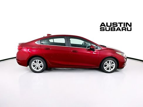 Used 2018 Chevrolet Cruze LT image 8