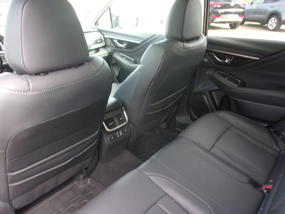 Used 2024 Subaru Outback Limited AWD/4WD image 17