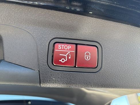 Used 2022 Mercedes-Benz GLE 350 w/ 3rd Row Seat Package image 9