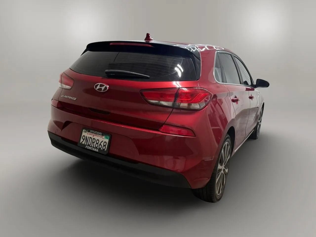 Used 2018 Hyundai Elantra GT FWD image 10