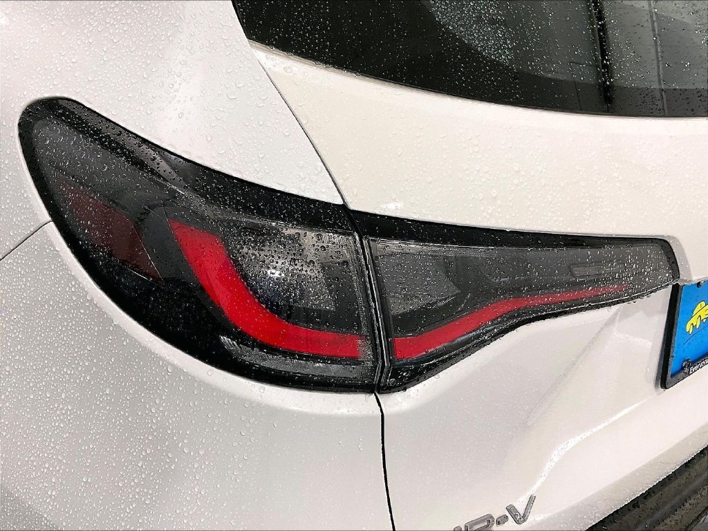 Used 2023 Honda HR-V LX image 32