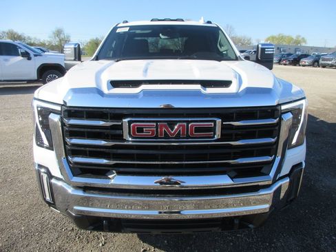 New 2026 GMC Sierra 2500 SLT image 12