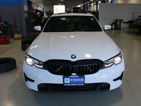 Used 2020 BMW 330i xDrive Sedan w/ Convenience Package AWD/4WD image 2