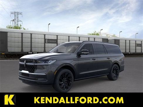 New 2026 Lincoln Navigator L Reserve w/ Jet Appearance Package image 1