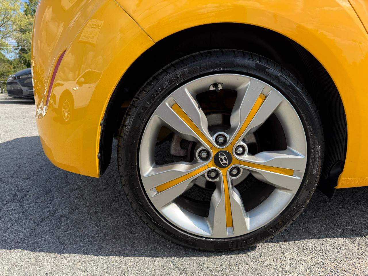 Used 2016 Hyundai Veloster w/ Option Group 03 FWD image 40