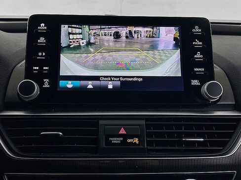 Used 2018 Honda Accord Sport image 15