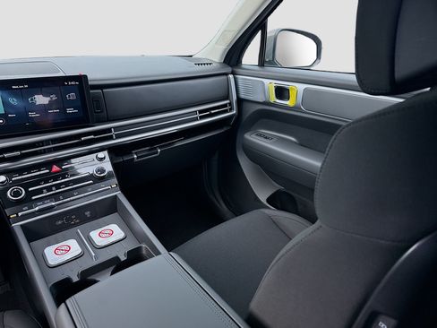 New 2026 Hyundai Santa Fe SE FWD image 16