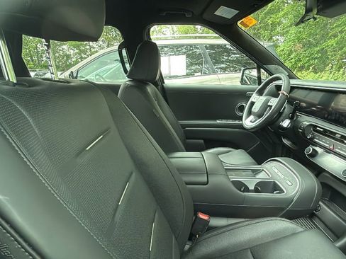 Used 2026 Hyundai Palisade Calligraphy FWD image 5