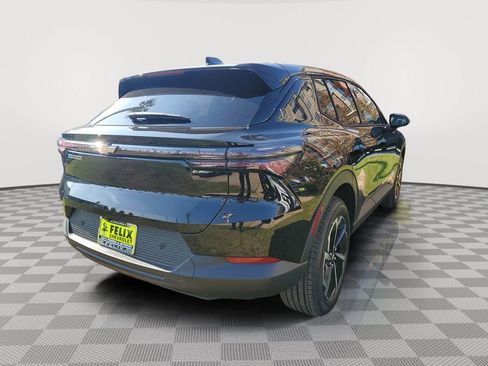 New 2026 Chevrolet Equinox EV LT image 3