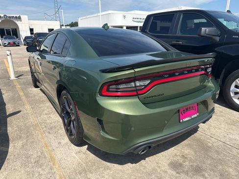 Used 2023 Dodge Charger R/T w/ Plus Group RWD image 2