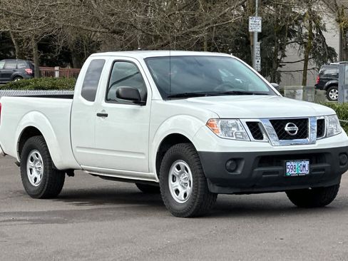 Used 2020 Nissan Frontier S image 9