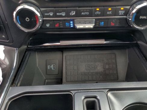 Certified 2022 Ford F150 Lariat w/ Equipment Group 502A High image 32