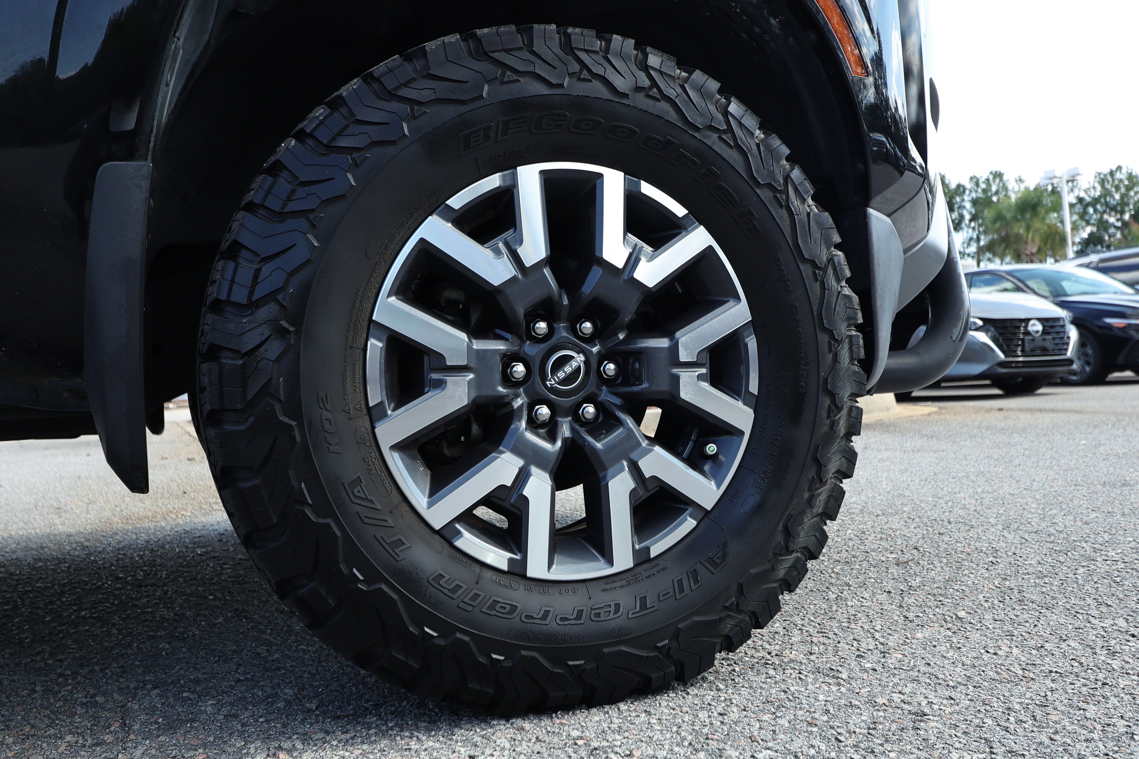 Used 2022 Nissan Frontier SV RWD image 5