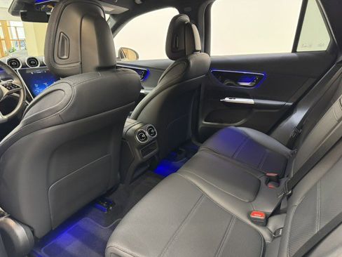 Certified 2024 Mercedes-Benz GLC 300 image 9