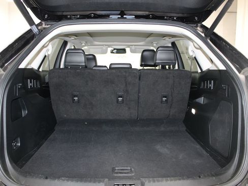 Used 2021 Ford Edge Titanium image 21