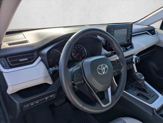 Used 2021 Toyota RAV4 XLE Premium FWD image 11