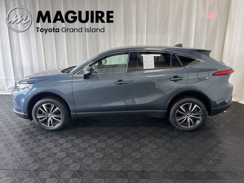 Used 2023 Toyota Venza LE image 25