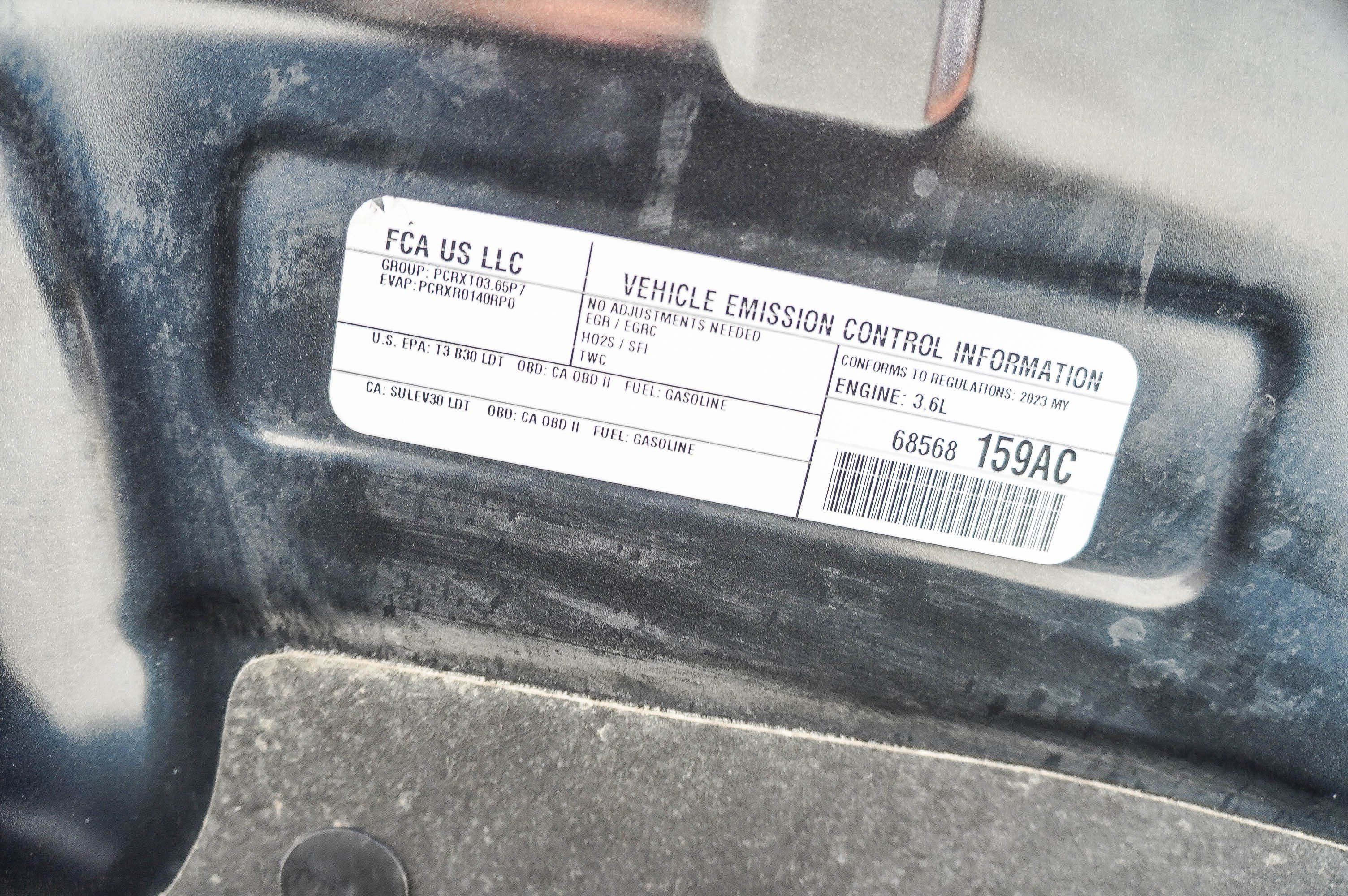 Used 2023 Chrysler Pacifica Touring-L FWD image 31